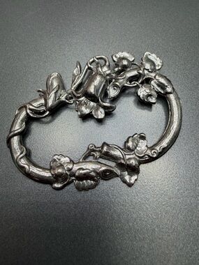 🔥🔥🔥Vintage Art Nouveau Floral Vine Brooch #223UB